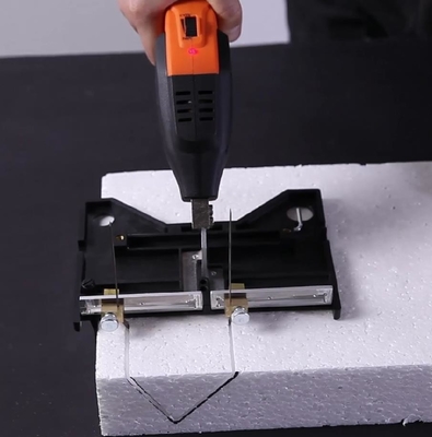 Coupeur chaud tenu dans la main de couteau de refroidissement à l'air pour la coupe de fente de bloc de mousse de métier