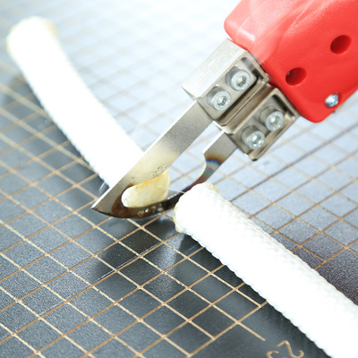 Couteau chaud tenu dans la main pour la coupe de papier peint de tissu de rideau en tissu de fibre chimique